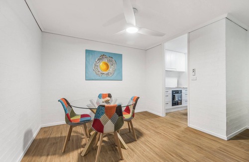 Port Macquarie Apartment | Sunnyside by the Bay - 2 Bedroom unit in security complex with Pool