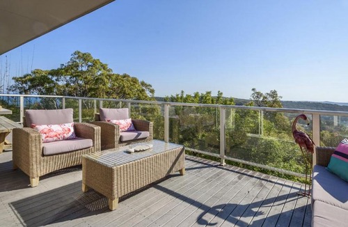 Killcare Heights House | 'Sunnyside House - Ocean Views' by HolidayCo
