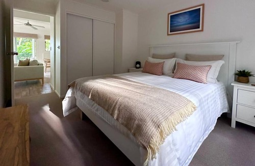 Sunrise Beach Apartment | Sunrise Beach Holiday Apartment