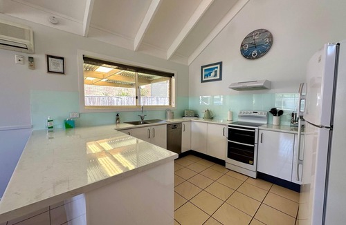 Scotts Head Villa | Sunrise - Scotts Head - Sunrise - Scotts Head