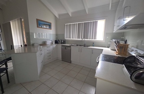 Scotts Head Villa | Sunrise Villa 1