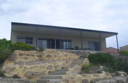 Para Wurlie House | Sunset Beachfront Holiday Home