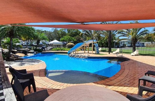 Woolgoolga Hotel | Sunset Caravan Park Woolgoolga