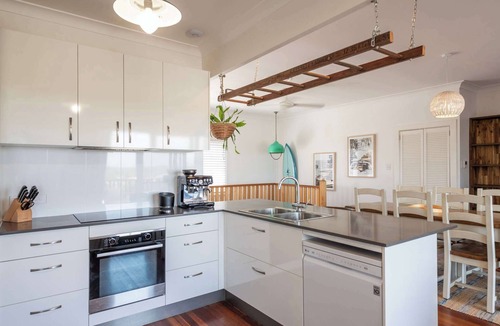 Yamba House | Sunset House - Oceanstays