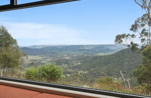 Mount Victoria House | Sunset Retreat in Mount Victoria