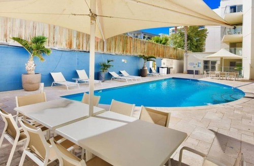 Scarborough Apartment | Sunset Shores Scarborough