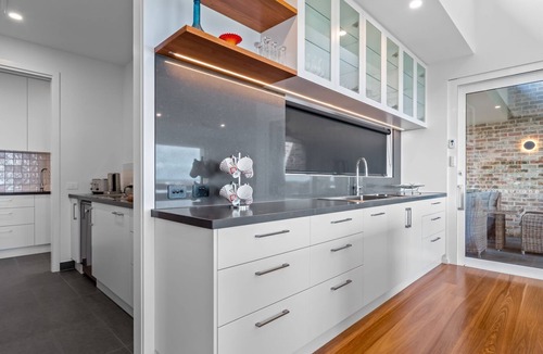 Port Fairy House | Sunset Summit - an unforgettable getaway