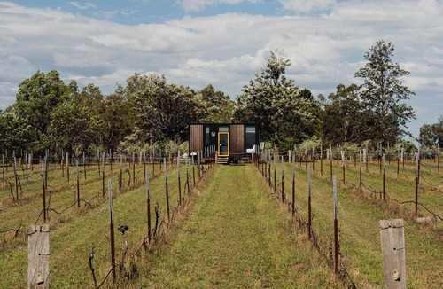 Lovedale Apartment | Sunset Tiny House at Bluebush Estate 2 by Tiny Away