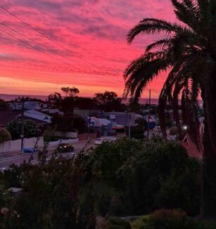 Fremantle House | Sunset views over South Fremantle