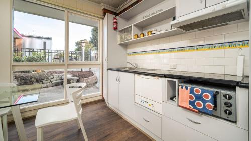 Cowes House | Sunshine Retreat Villa 7