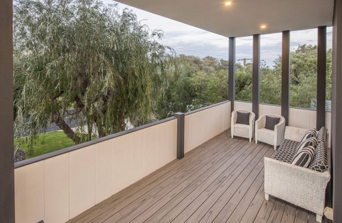 Dunsborough House | Superb Dual Keyed Home with Stunning Ocean Views just 300 Metres to Beach