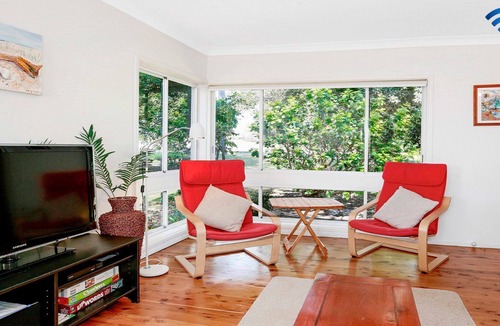 Kiama House | Surf Beach Views - quiet position, close to beach