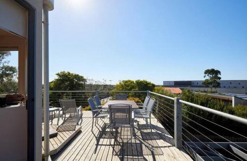 Jan Juc House | Surf Mist Townhouse - backs onto the RACV Resort