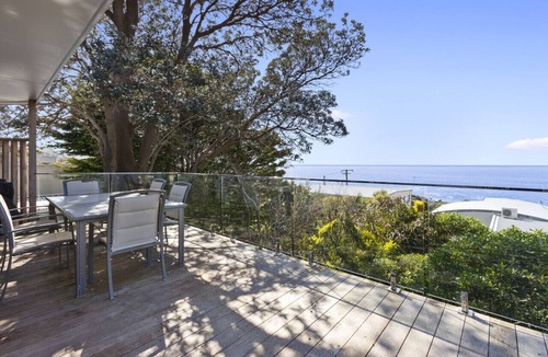 Skenes Creek House | Surf's Up - Ocean views & outside firepit