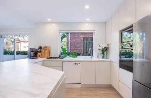 Dee Why Apartment | Surfers Retreat on Oaks | 2 min walk to the beach