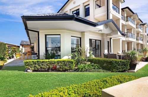Ettalong Beach Apartment | SURFSIDE ETTALONG BEACH BEACHFRONT