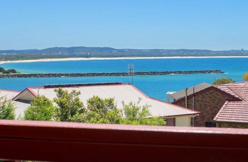 Swansea Heads House | ★ Swansea Sea View ★ Pets - Beach - Lake