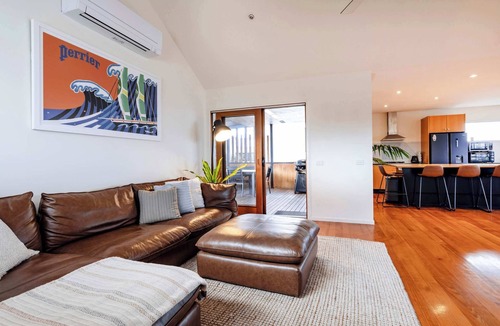 Torquay House | Sweeping Ocean Views