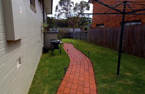 Port Macquarie Apartment | Sweet cosy one bedroom unit in Port Macquarie, 10 mins walk from Flynns Beach!