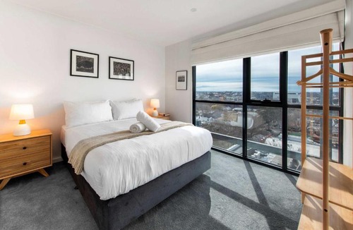 Collingwood North Apartment | Sweet Escape - Chocolate Factory