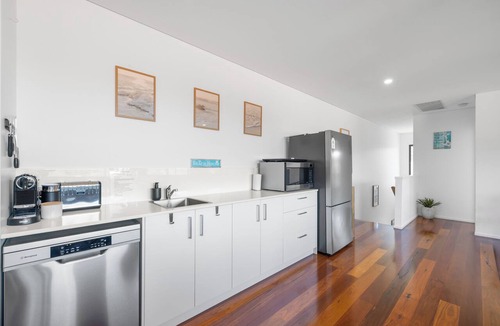 South West Rocks House | SWR Beach House – Spacious Dual-Living Retreat
