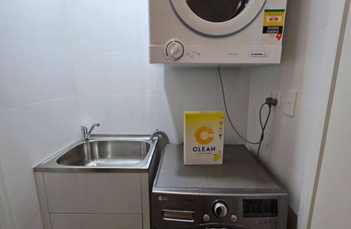 Rosebery Apartment | SYD Rosebery 2BR 034 Apt Close to CBD & Airport