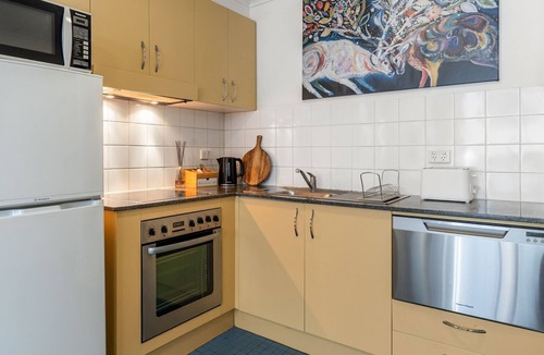 Chippendale Apartment | Sydney City Escape! - Pool, Gym & Parking