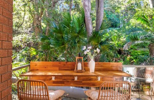 Neutral Bay Apartment | Sydney Leafy retreat 2BDR with parking and Access to CBD