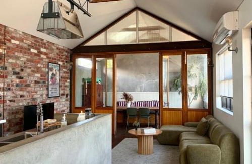 Mount Lawley Apartment | T h e L o f t - Stunning private apartment