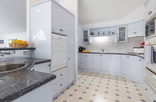 Fingal Bay House | Tah Villa 1, 68 Marine Dr - stunning views, linen and air con
