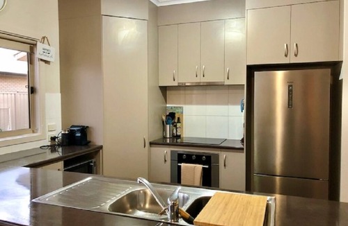 Port Hughes House | Take a break at Sea Esta. Pet Friendly.