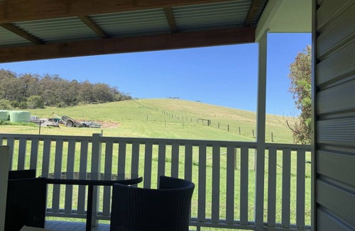 Foxground Cabin | Tall Fig BnB Entire guesthouse in Foxground, Australia