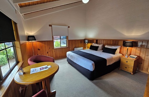 Smithton Hotel | Tall Timbers Tasmania