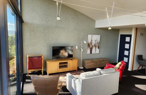 Grindelwald Apartment | Tamar Ridge Winery Apartments