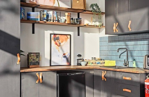 Grindelwald Apartment | Tamar Valley Treetop Retreat