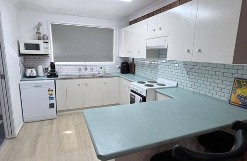 West Tamworth Apartment | Tamworth Terrace House - It's All About Location!