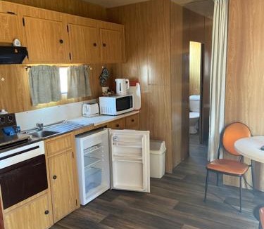 Trangie Hotel | Tandara Caravan Park