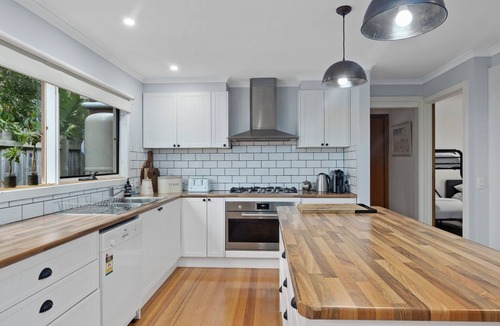 Inverloch House | Tandarra - Inlet Side Inverloch
