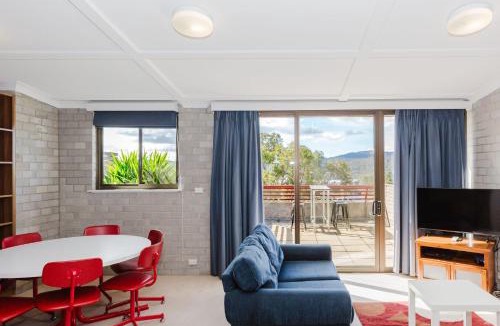 Jindabyne House | Tanderra 17 28 Park Road