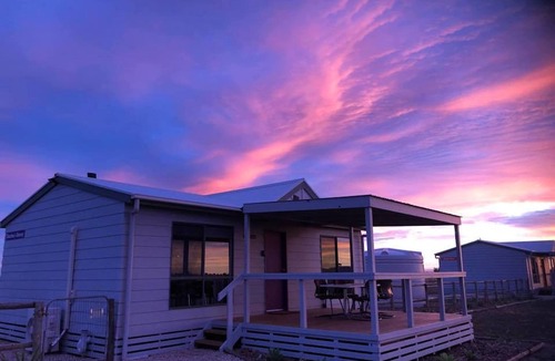 Wallaroo Cabin | Tarnasey Farm