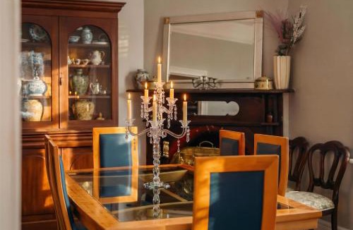 North Hobart Villa | Tasma 1910 Classic Heritage Residence