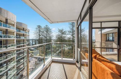 Port Macquarie Apartment | Tasman Towers 16 - Two bedroom unit located in the heart of Port Macquarie
