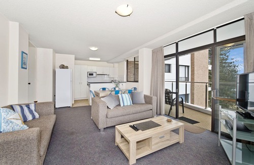 Port Macquarie Apartment | Tasman Towers 9 - In The Heart Of Town With A Pool