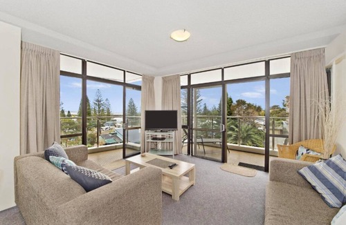 Port Macquarie Apartment | Tasman Towers 9 - In The Heart Of Town With A Pool