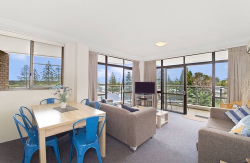 Port Macquarie Apartment | Tasman Towers 9 - In The Heart Of Town With A Pool