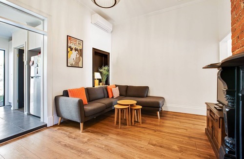 Ovingham Cottage | Tastefully renovated, pet friendly, city fringe GEM!
