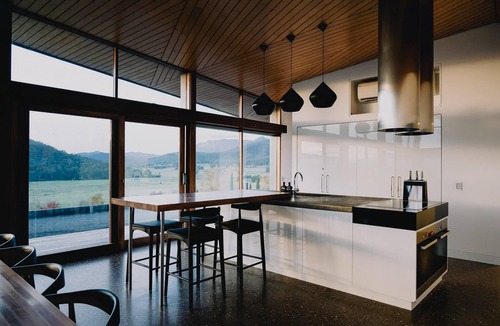 Myrtleford House | Tatoonie - Elevated in experience