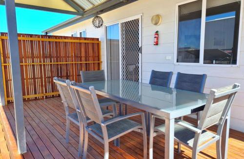 Moonta Bay House | Te Taha Moana - By The Beach