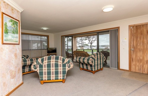 Tea Gardens House | Tea Gardens Waterfront