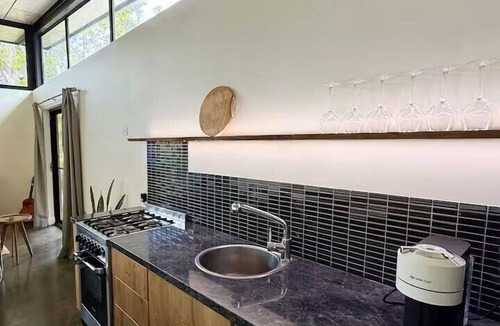 South Kempsey Apartment | Teague Retreat - Studio Space